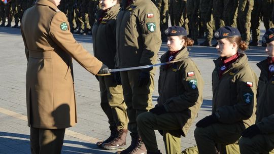 Święta 19 Dywizjonu Artylerii Samobieżnej oraz ślubowania klas Oddziału Przygotowania Wojskowego [GALERIA ZDJĘĆ]