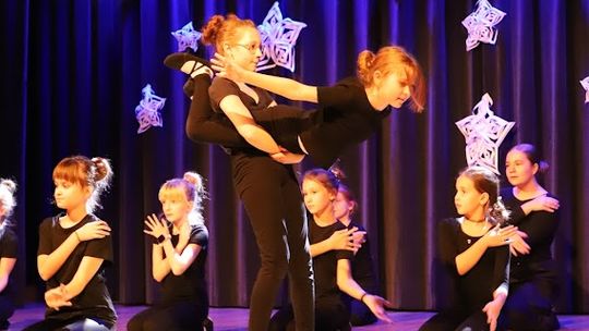 Tak cudnie tańczą w Hańsku. Taneczne mikołajki [GALERIA ZDJĘĆ]