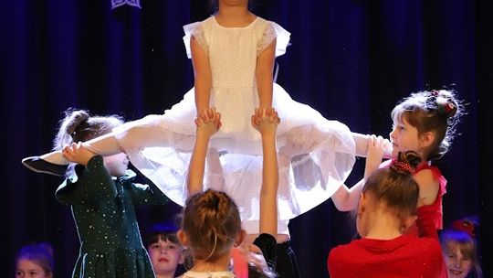 Tak cudnie tańczą w Hańsku. Taneczne mikołajki [GALERIA ZDJĘĆ]