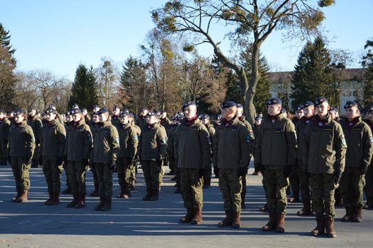 Święta 19 Dywizjonu Artylerii Samobieżnej oraz ślubowania klas Oddziału Przygotowania Wojskowego [GALERIA ZDJĘĆ]