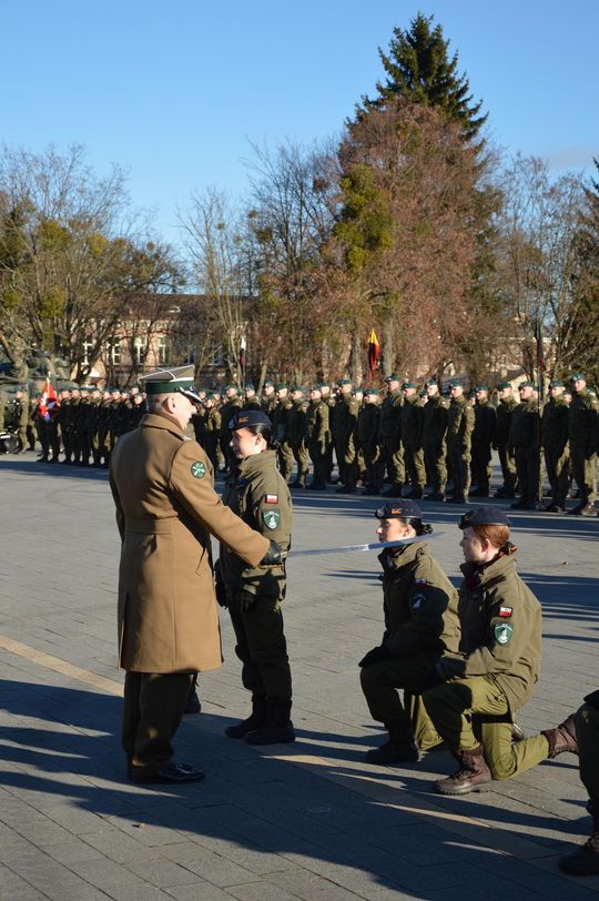 Święta 19 Dywizjonu Artylerii Samobieżnej oraz ślubowania klas Oddziału Przygotowania Wojskowego [GALERIA ZDJĘĆ]