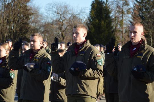 Święta 19 Dywizjonu Artylerii Samobieżnej oraz ślubowania klas Oddziału Przygotowania Wojskowego [GALERIA ZDJĘĆ]