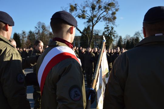 Święta 19 Dywizjonu Artylerii Samobieżnej oraz ślubowania klas Oddziału Przygotowania Wojskowego [GALERIA ZDJĘĆ]