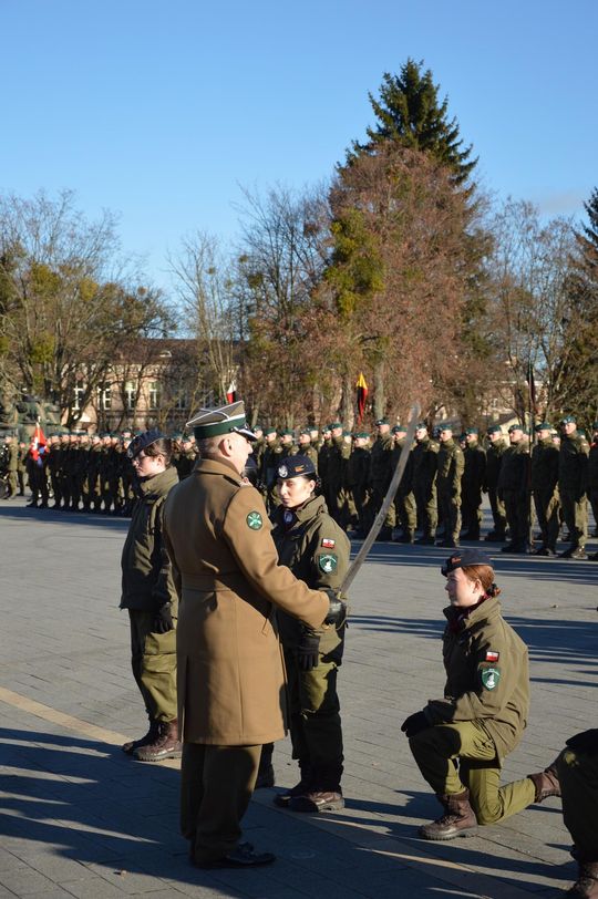 Święta 19 Dywizjonu Artylerii Samobieżnej oraz ślubowania klas Oddziału Przygotowania Wojskowego [GALERIA ZDJĘĆ]