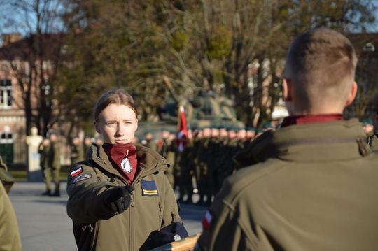 Święta 19 Dywizjonu Artylerii Samobieżnej oraz ślubowania klas Oddziału Przygotowania Wojskowego [GALERIA ZDJĘĆ]