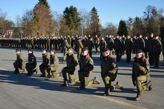 Święta 19 Dywizjonu Artylerii Samobieżnej oraz ślubowania klas Oddziału Przygotowania Wojskowego [GALERIA ZDJĘĆ]