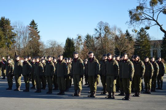 Święta 19 Dywizjonu Artylerii Samobieżnej oraz ślubowania klas Oddziału Przygotowania Wojskowego [GALERIA ZDJĘĆ]
