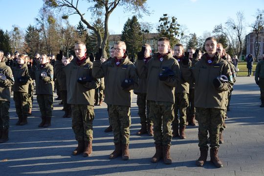 Święta 19 Dywizjonu Artylerii Samobieżnej oraz ślubowania klas Oddziału Przygotowania Wojskowego [GALERIA ZDJĘĆ]