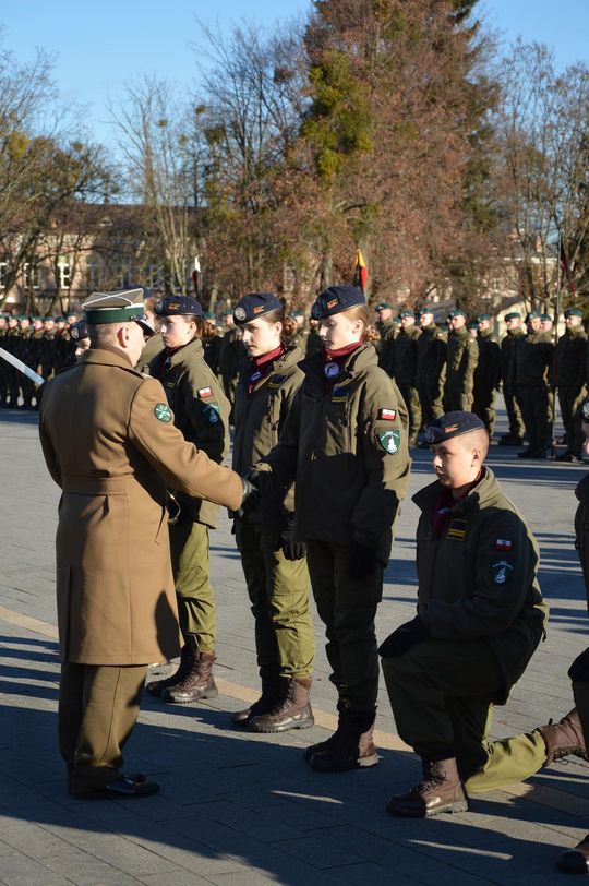 Święta 19 Dywizjonu Artylerii Samobieżnej oraz ślubowania klas Oddziału Przygotowania Wojskowego [GALERIA ZDJĘĆ]