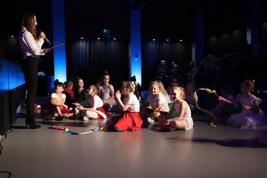 Tak cudnie tańczą w Hańsku. Taneczne mikołajki [GALERIA ZDJĘĆ]