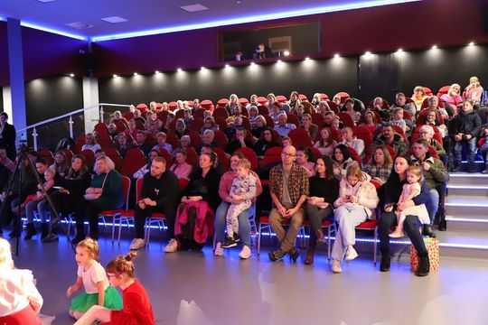 Tak cudnie tańczą w Hańsku. Taneczne mikołajki [GALERIA ZDJĘĆ]