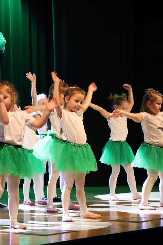 Tak cudnie tańczą w Hańsku. Taneczne mikołajki [GALERIA ZDJĘĆ]