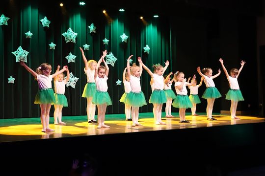 Tak cudnie tańczą w Hańsku. Taneczne mikołajki [GALERIA ZDJĘĆ]