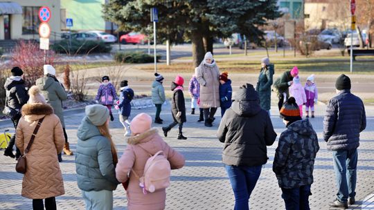 Gm. Wierzbica. Wspólne ubieranie choinki [GALERIA ZDJĘĆ]