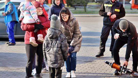 Gm. Wierzbica. Wspólne ubieranie choinki [GALERIA ZDJĘĆ]