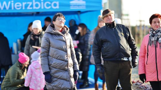 Gm. Wierzbica. Wspólne ubieranie choinki [GALERIA ZDJĘĆ]