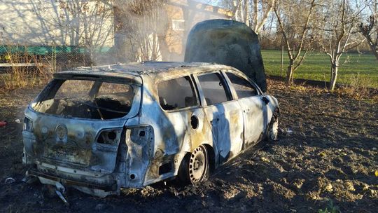 Powiat chełmski. Płoną auta! Aż trzy pożary w krótkim czasie! [GALERIA ZDJĘĆ]