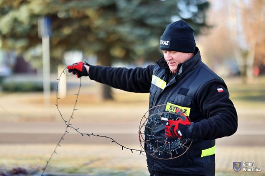 Gm. Wierzbica. Wspólne ubieranie choinki [GALERIA ZDJĘĆ]