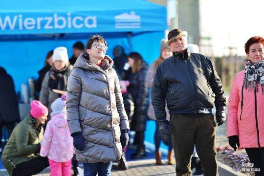 Gm. Wierzbica. Wspólne ubieranie choinki [GALERIA ZDJĘĆ]