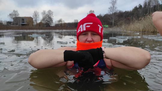 Kolejne udane morsowanie. Krasnostawskie Karpie pływały w Zalewie Tuligłowy [GALERIA ZDJĘĆ]