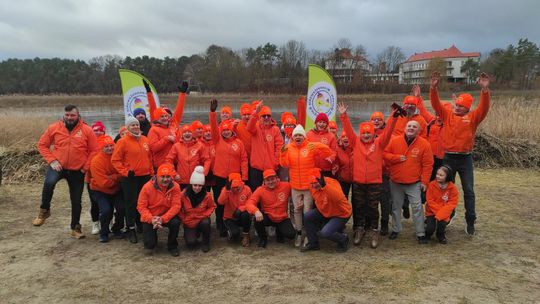 Kolejne udane morsowanie. Krasnostawskie Karpie pływały w Zalewie Tuligłowy [GALERIA ZDJĘĆ]