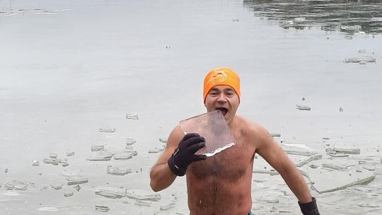 Kolejne udane morsowanie. Krasnostawskie Karpie pływały w Zalewie Tuligłowy [GALERIA ZDJĘĆ]