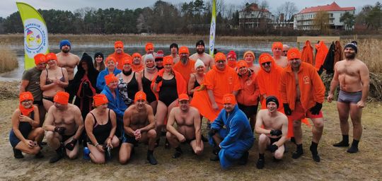 Kolejne udane morsowanie. Krasnostawskie Karpie pływały w Zalewie Tuligłowy [GALERIA ZDJĘĆ]