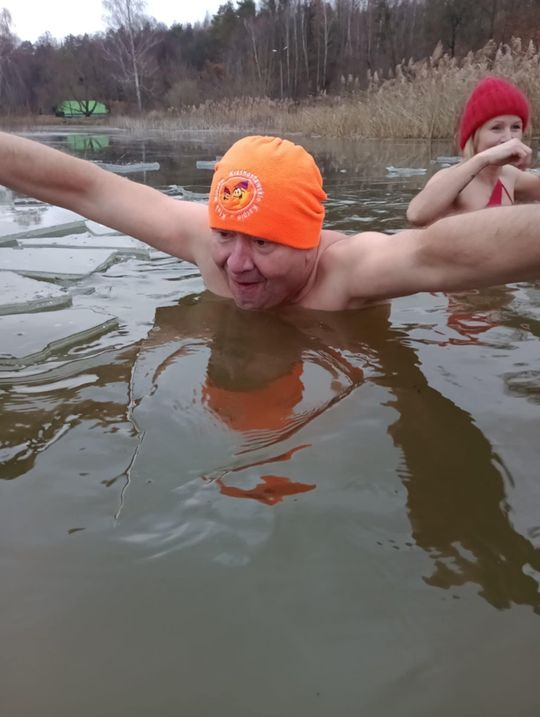 Kolejne udane morsowanie. Krasnostawskie Karpie pływały w Zalewie Tuligłowy [GALERIA ZDJĘĆ]