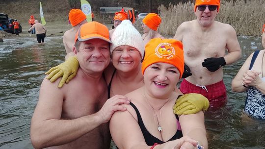 Kolejne udane morsowanie. Krasnostawskie Karpie pływały w Zalewie Tuligłowy [GALERIA ZDJĘĆ]