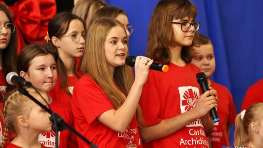 Koncert charytatywny "Razem możemy więcej" w Wierzbicy [GALERIA ZDJĘĆ]