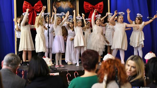 Koncert charytatywny "Razem możemy więcej" w Wierzbicy [GALERIA ZDJĘĆ]