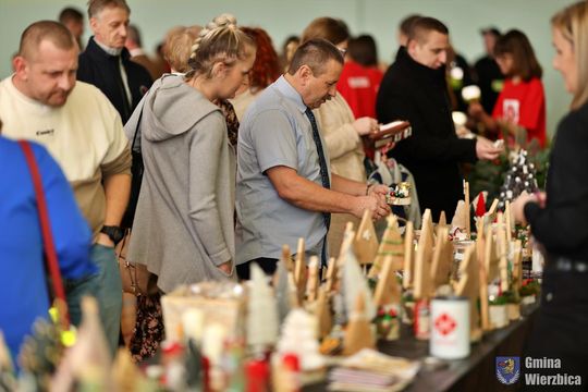 Koncert charytatywny "Razem możemy więcej" w Wierzbicy [GALERIA ZDJĘĆ]