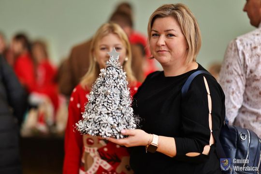 Koncert charytatywny "Razem możemy więcej" w Wierzbicy [GALERIA ZDJĘĆ]