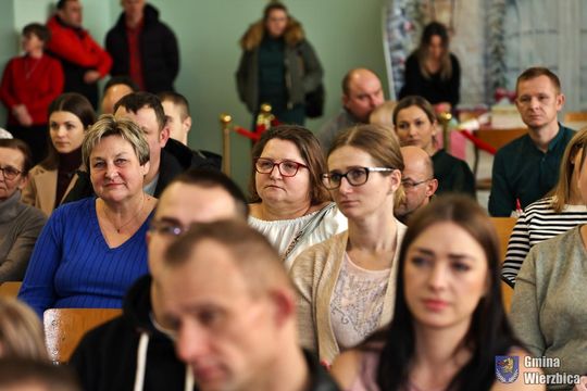 Koncert charytatywny "Razem możemy więcej" w Wierzbicy [GALERIA ZDJĘĆ]