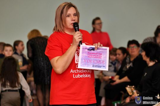 Koncert charytatywny "Razem możemy więcej" w Wierzbicy [GALERIA ZDJĘĆ]