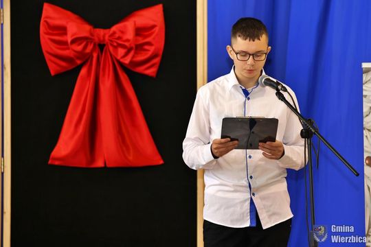 Koncert charytatywny "Razem możemy więcej" w Wierzbicy [GALERIA ZDJĘĆ]