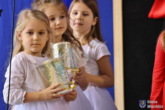 Koncert charytatywny "Razem możemy więcej" w Wierzbicy [GALERIA ZDJĘĆ]