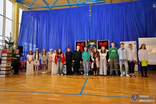 Koncert charytatywny "Razem możemy więcej" w Wierzbicy [GALERIA ZDJĘĆ]