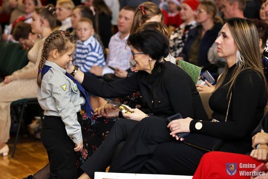 Koncert charytatywny "Razem możemy więcej" w Wierzbicy [GALERIA ZDJĘĆ]