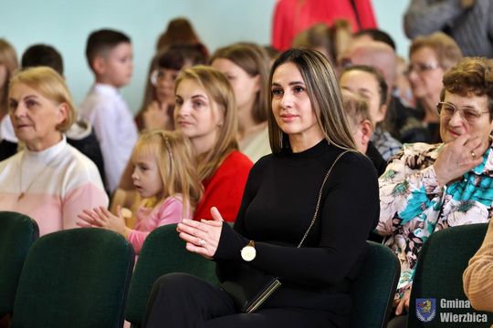 Koncert charytatywny "Razem możemy więcej" w Wierzbicy [GALERIA ZDJĘĆ]