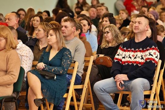 Koncert charytatywny "Razem możemy więcej" w Wierzbicy [GALERIA ZDJĘĆ]