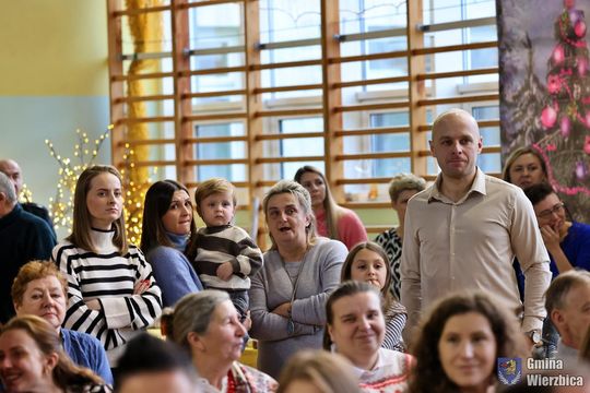 Koncert charytatywny "Razem możemy więcej" w Wierzbicy [GALERIA ZDJĘĆ]