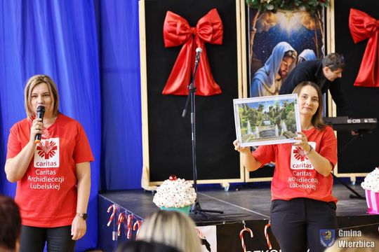 Koncert charytatywny "Razem możemy więcej" w Wierzbicy [GALERIA ZDJĘĆ]