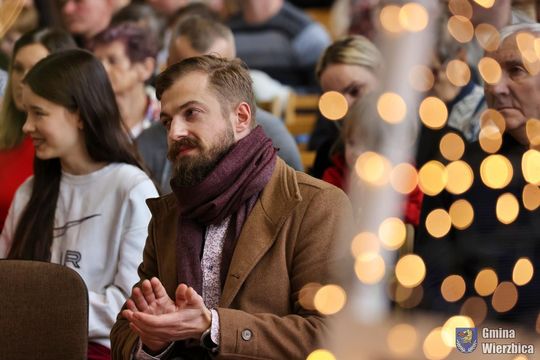 Koncert charytatywny "Razem możemy więcej" w Wierzbicy [GALERIA ZDJĘĆ]