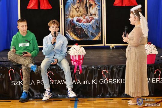 Koncert charytatywny "Razem możemy więcej" w Wierzbicy [GALERIA ZDJĘĆ]