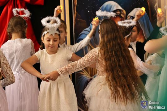 Koncert charytatywny "Razem możemy więcej" w Wierzbicy [GALERIA ZDJĘĆ]