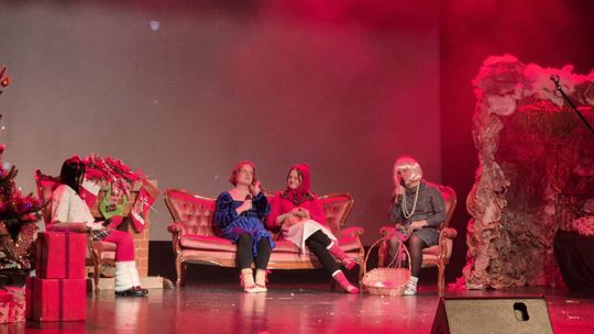 Spektakl uczniów ZST w Chełmie - Jest takie miejsce, jest taki dzień... [GALERIA ZDJĘĆ]