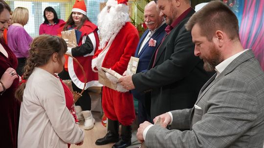 Moc prezentów od naszych SuperMikołajów [GALERIA ZDJĘĆ]