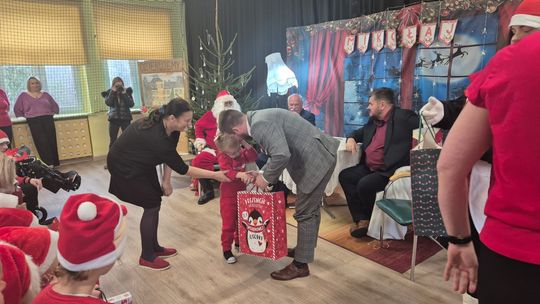 Moc prezentów od naszych SuperMikołajów [GALERIA ZDJĘĆ]