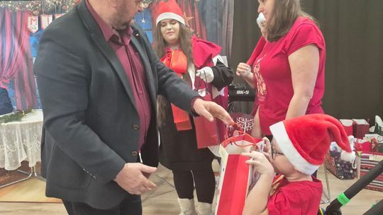 Moc prezentów od naszych SuperMikołajów [GALERIA ZDJĘĆ]